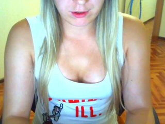 Екранни снимки на излъчване Your_Girl23