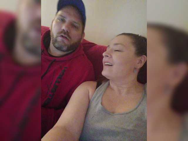 Екранни снимки на излъчване Justthe2ofus