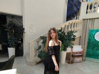 Еротичен видео чат -KittyDoll-Meow-