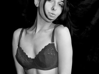 Еротичен видео чат -KittyDoll-Meow-