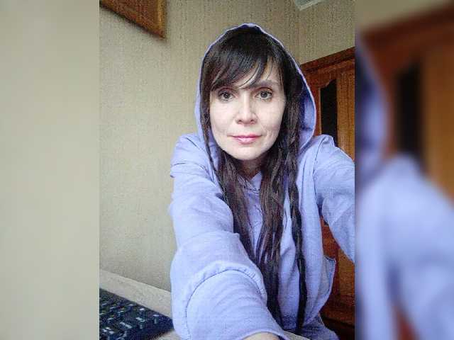 Екранни снимки на излъчване RosaleeThea