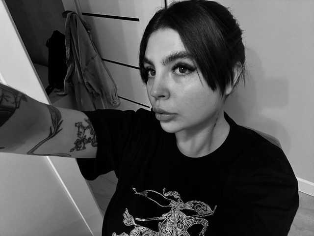 Снимка на профила RoseMoonn