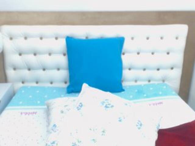 Екранни снимки на излъчване RosieLuxe