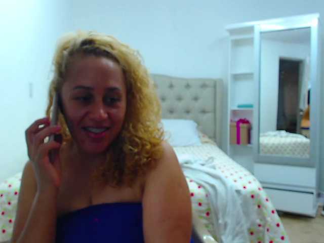 Снимки RoxanaMilf I want to have 5000 to make an explicit show with the oils, we need 1817 We have 3183 5000 3183 1817