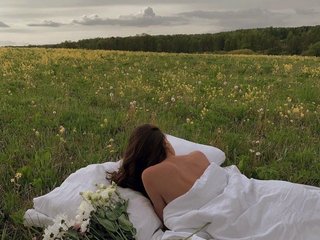 Еротичен видео чат RoxanaWilliam