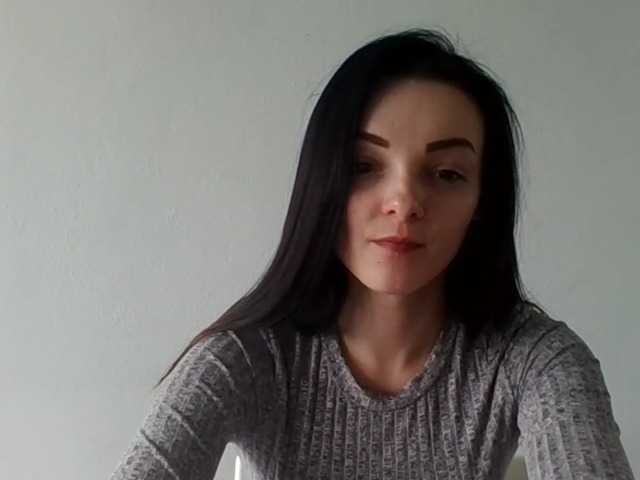 Екранни снимки на излъчване RoxiSexy