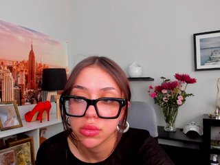Еротичен видео чат RoxyBullet