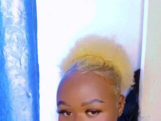 Еротичен видео чат Roxylola23