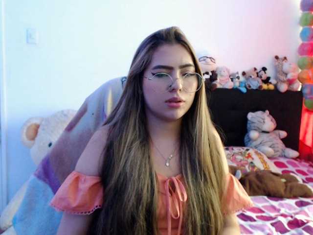 Снимки sabrinna-l Meet my show Boys #latina #cum #boobs #smile #shy #kpop #anime #videogames #lesbian♥