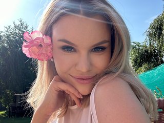 Еротичен видео чат SadieCute