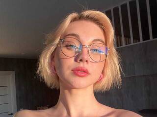 Еротичен видео чат sakuramt