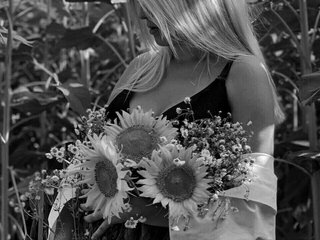 Еротичен видео чат Saltycherries