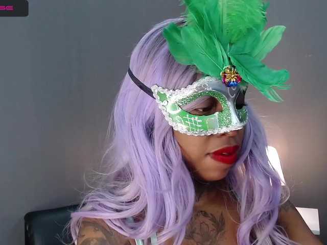 Екранни снимки на излъчване samantaafox