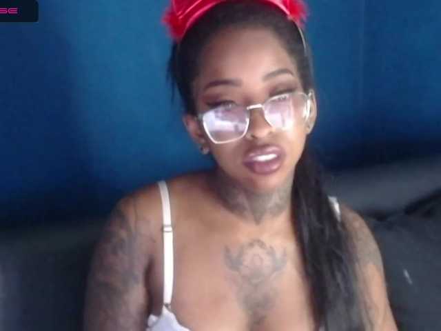 Екранни снимки на излъчване samantaafox