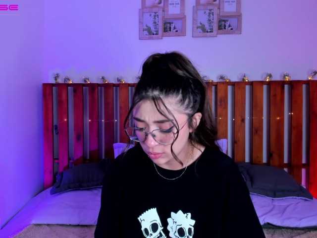 Снимки Samii-Evans Hello guys I am a very shy girl but at the same time very hot today I want you to help me achieve my goal of coming with my fingers for @total of which I levo @sofar of which we have raised @remain come play with me