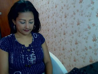 Екранни снимки на излъчване sara-evans