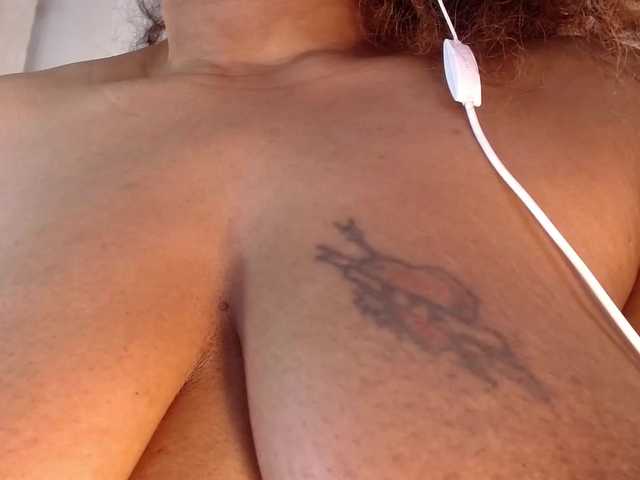 Снимки SaraSullivan Horny And Hungry for Cocks!! wanna FEED ME? #ebony #latina #big-ass #big-boobs #pussy 146