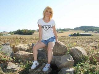 Еротичен видео чат SarahAnn