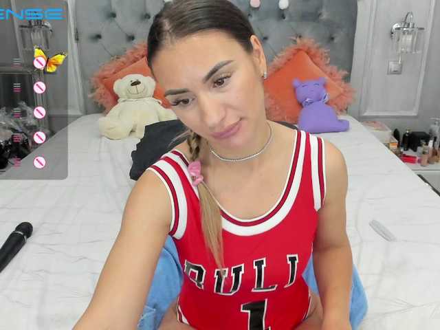 Снимки SaraJennyfer Torture me whit your tips!!Spin the wheel for 50 tkjs!#squirt #anal #pussy #bj #joi#cei