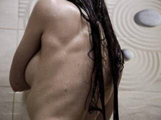 Еротичен видео чат GirlinGlasses