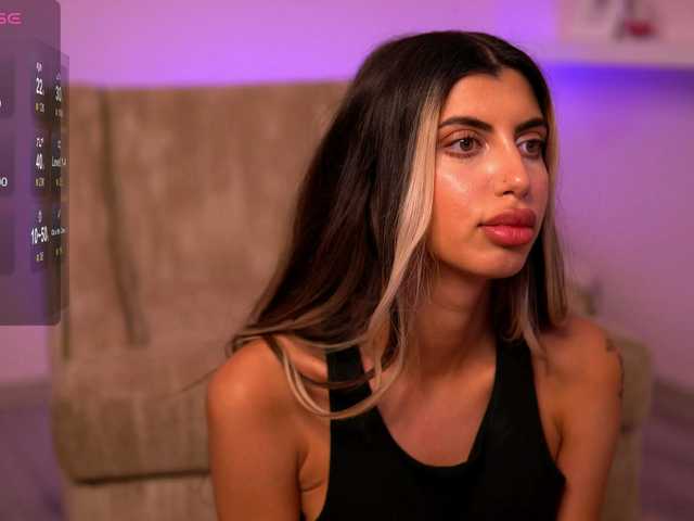 Екранни снимки на излъчване SassyxChloe