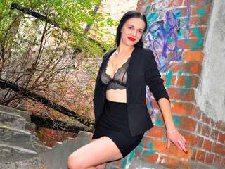 Еротичен видео чат SayaDevii