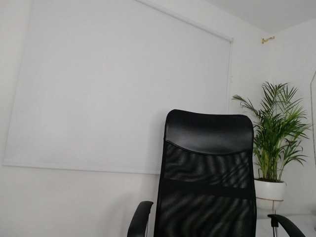 Екранни снимки на излъчване Scarlet72