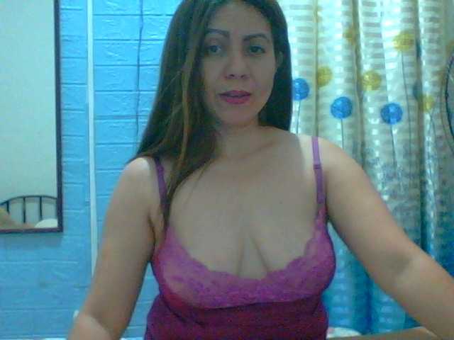 Снимки Scarletteb welcome to my room..Show Boobs 20tk,Play my tits 24tk,Show feet 15tk, pussy view 44tk,show Ass 28tk,Get naked 100tk Kiss 10tk..open cam 30tk.change pantyoutfit 50tksMy lovense is ON,just vibe me