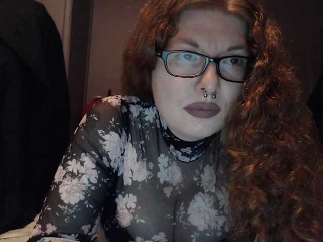 Екранни снимки на излъчване ScarlettJade