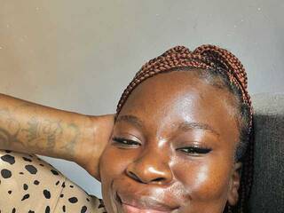 Еротичен видео чат Secymelanin