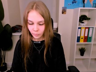 Еротичен видео чат SelenHellsWeet