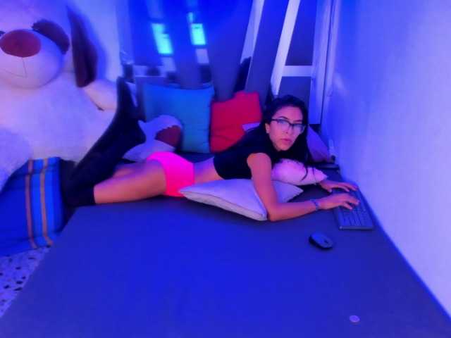 Екранни снимки на излъчване SelinneFoxx