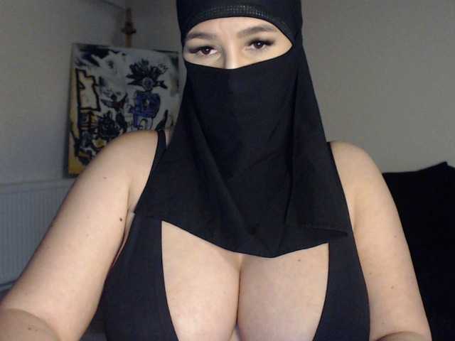 Екранни снимки на излъчване SelmaAzmani