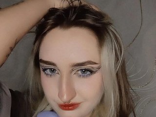 Еротичен видео чат SeptemberRoutzen