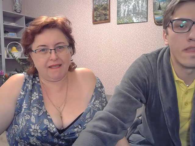 Снимки SexNeigbours Hello! We are Greg and Joanna, 24 and 49 y o. Happy to have fun with you guys!