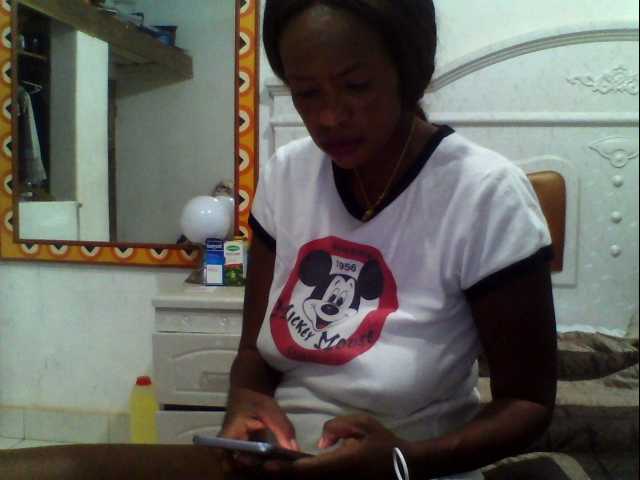 Екранни снимки на излъчване sexwildfire