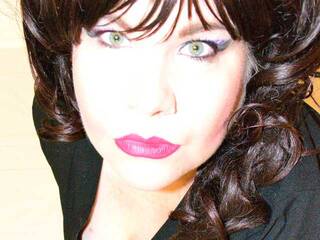 Еротичен видео чат xANALQUEENxx