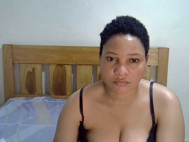 Екранни снимки на излъчване Sexxiequeen