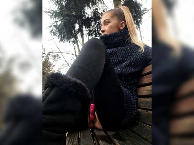 Снимки Sexxyblonde ❤Public show ❤❤❤love risky ❤❤love to squirt guys ❤❤❤