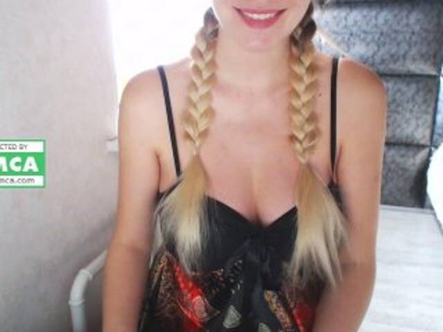 Екранни снимки на излъчване Sexy1lady