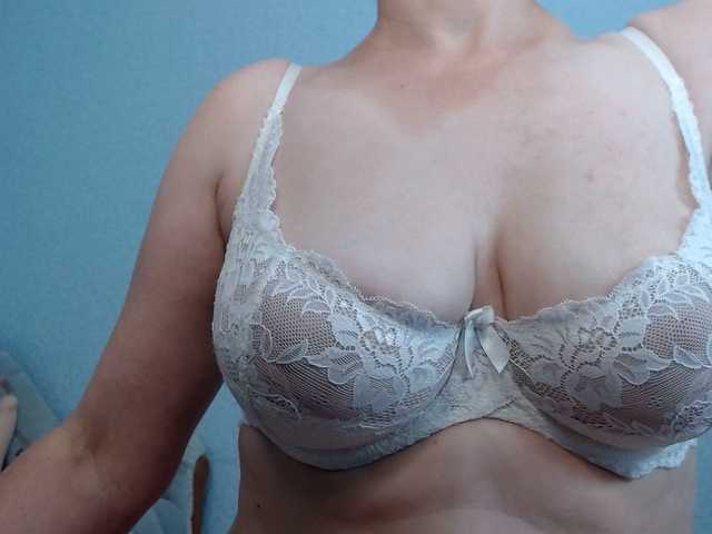Екранни снимки на излъчване SexYagodka