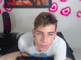 Екранни снимки на излъчване SEXYBLACKHOT4