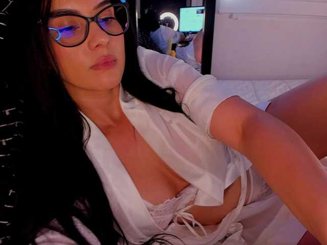 Екранни снимки на излъчване SexyDayanita