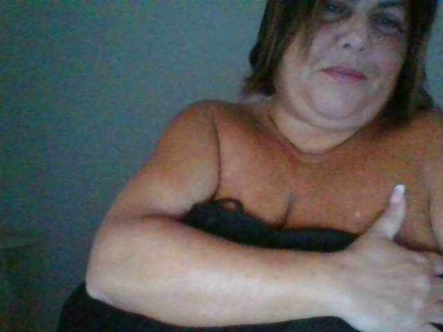 Екранни снимки на излъчване sexydeby