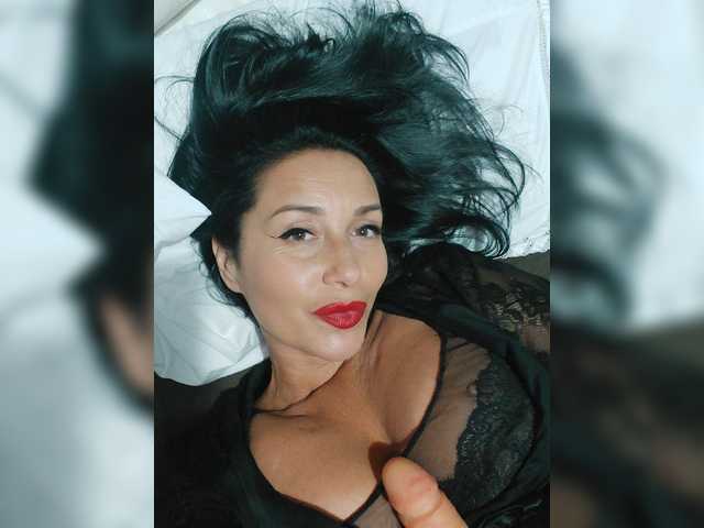 Екранни снимки на излъчване sexylady4u
