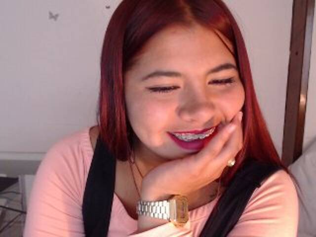 Екранни снимки на излъчване sexyteenlen