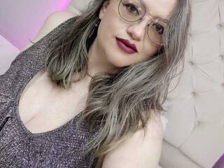 Еротичен видео чат Shantal-w