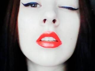 Еротичен видео чат Marceline2018