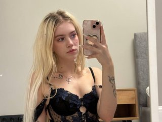 Еротичен видео чат ShawtyLola