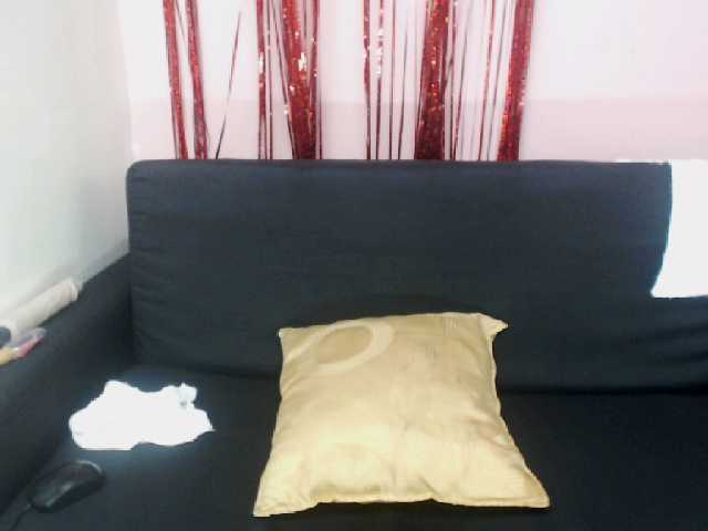 Екранни снимки на излъчване ShaylaSexx